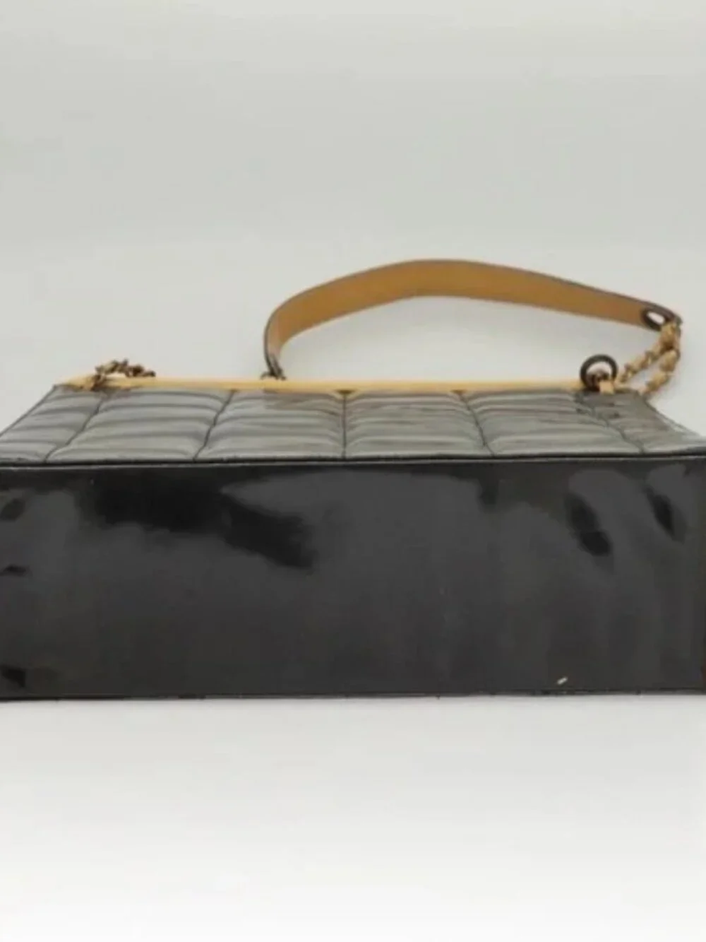 CHANEL Choco Bar Chain Shoulder Bag Patent leather Black CC Auth 122608